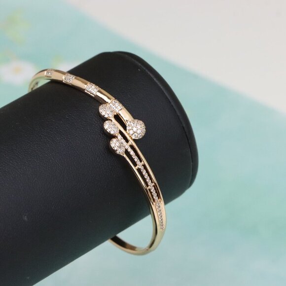 Rose Gold Bangle with Elegant Leaf-Inspired Cubic Zirconia Design, XPBL0554 - Picture 6 of 12